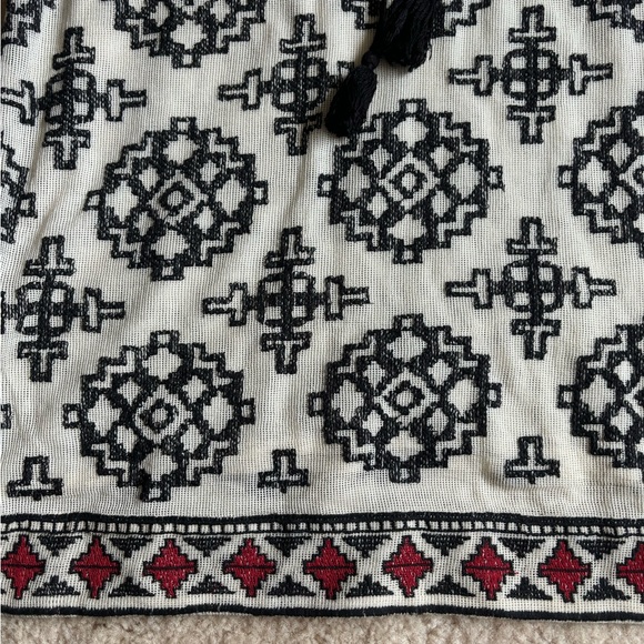 Tolani Medium Shift Dress - Picture 3 of 7